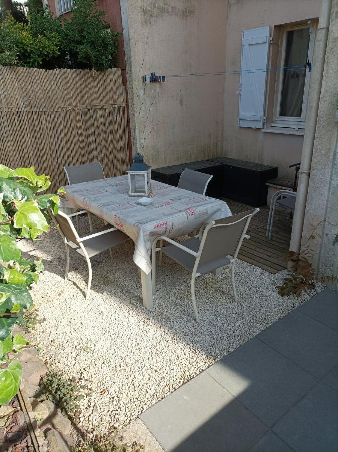 Escapade Cocooning Residence Avec Piscine/Tennis Fréjus Exteriör bild